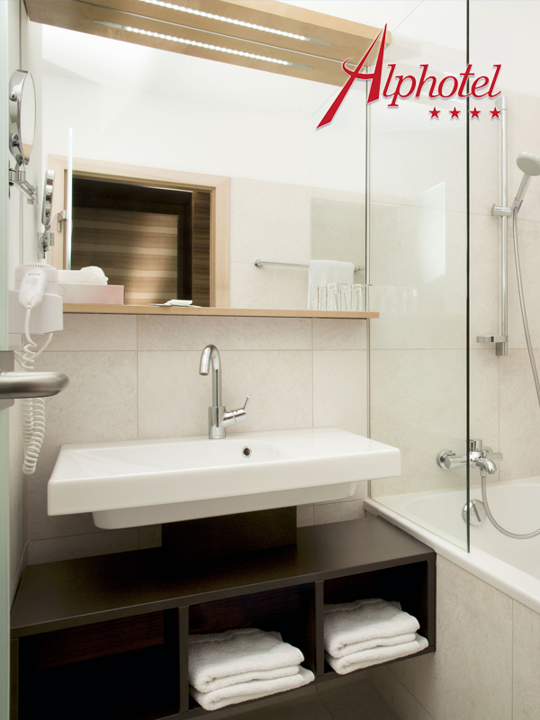 Axamer Lizum + Alphotel | Bed & Ride | 1 Nacht: 13.01-14.01.24 | oder | 2 Nächte: 12.01.-14.01.24 | mit Selbstanreise